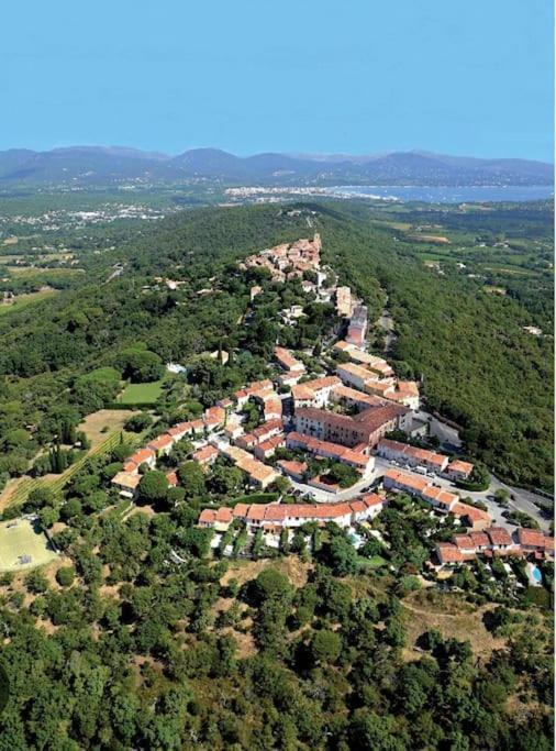 Proche St Tropez Refait A Neuf Bord De Plage Et Piscine Cogolin Ngoại thất bức ảnh