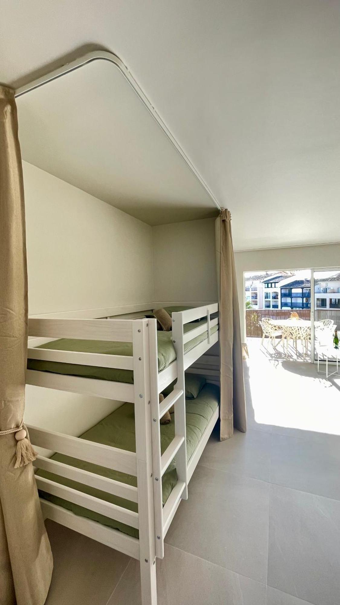 Proche St Tropez Refait A Neuf Bord De Plage Et Piscine Cogolin Ngoại thất bức ảnh