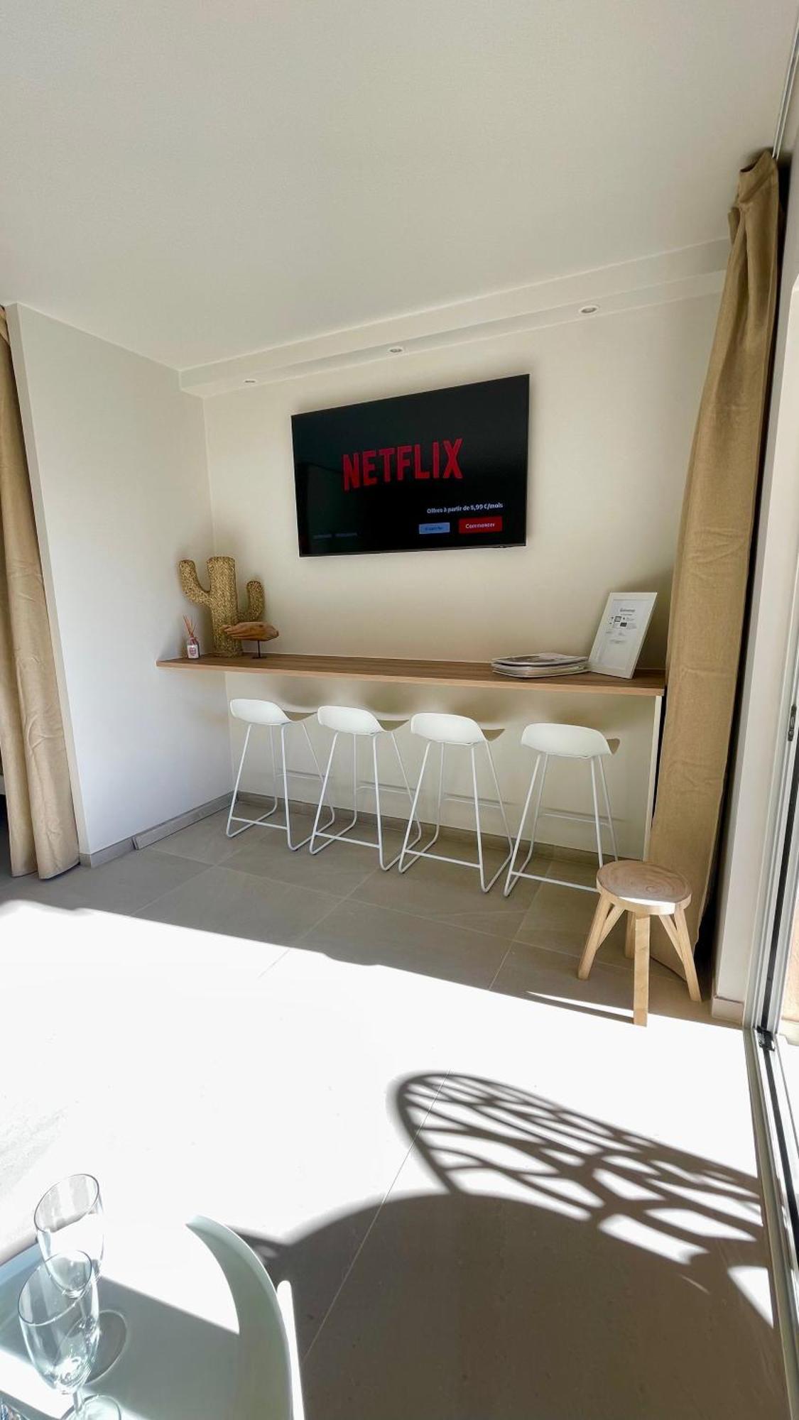 Proche St Tropez Refait A Neuf Bord De Plage Et Piscine Cogolin Ngoại thất bức ảnh